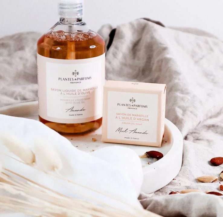 Мыло "Мед и миндаль" с аргановым маслом 100г Plantes et Parfums